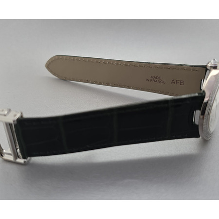 cartier-baignoire-33x44mm-wb520009-18k-white-gold-womens-watch